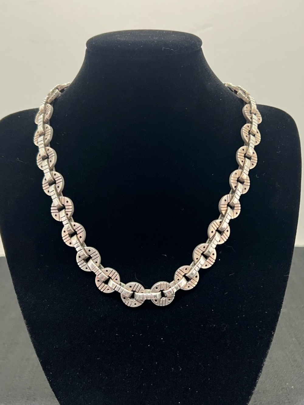 Taxco Inspired Mexican Sterling Silver 925 Metal Chain Link Necklace
